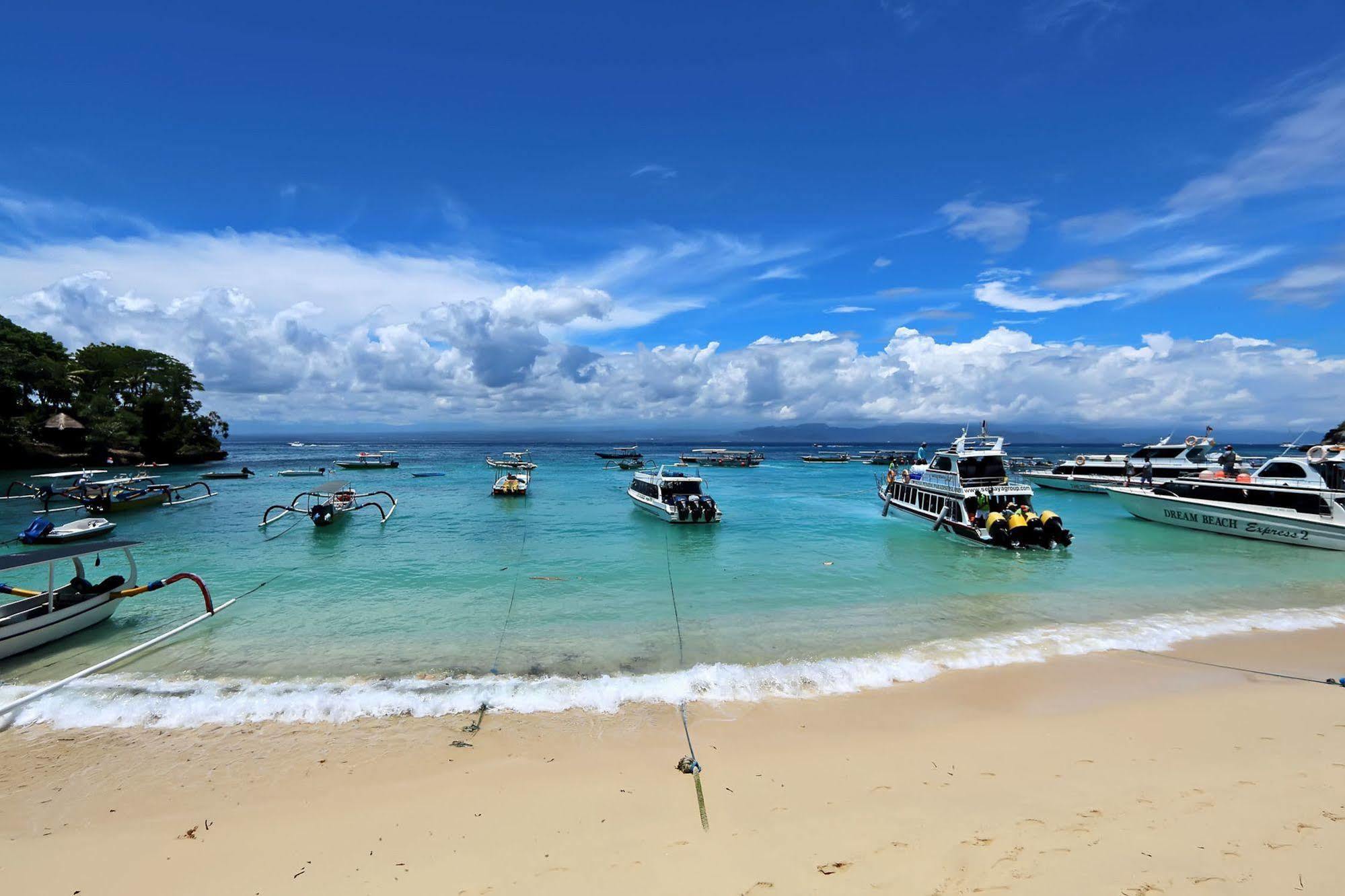 Naradas Mushroom Beach Lembongan Esterno foto